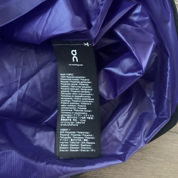 On Cloud Running Women's Half Zip Zero Jacket - Size L - Twilight - NWT - Picture 11 of 13